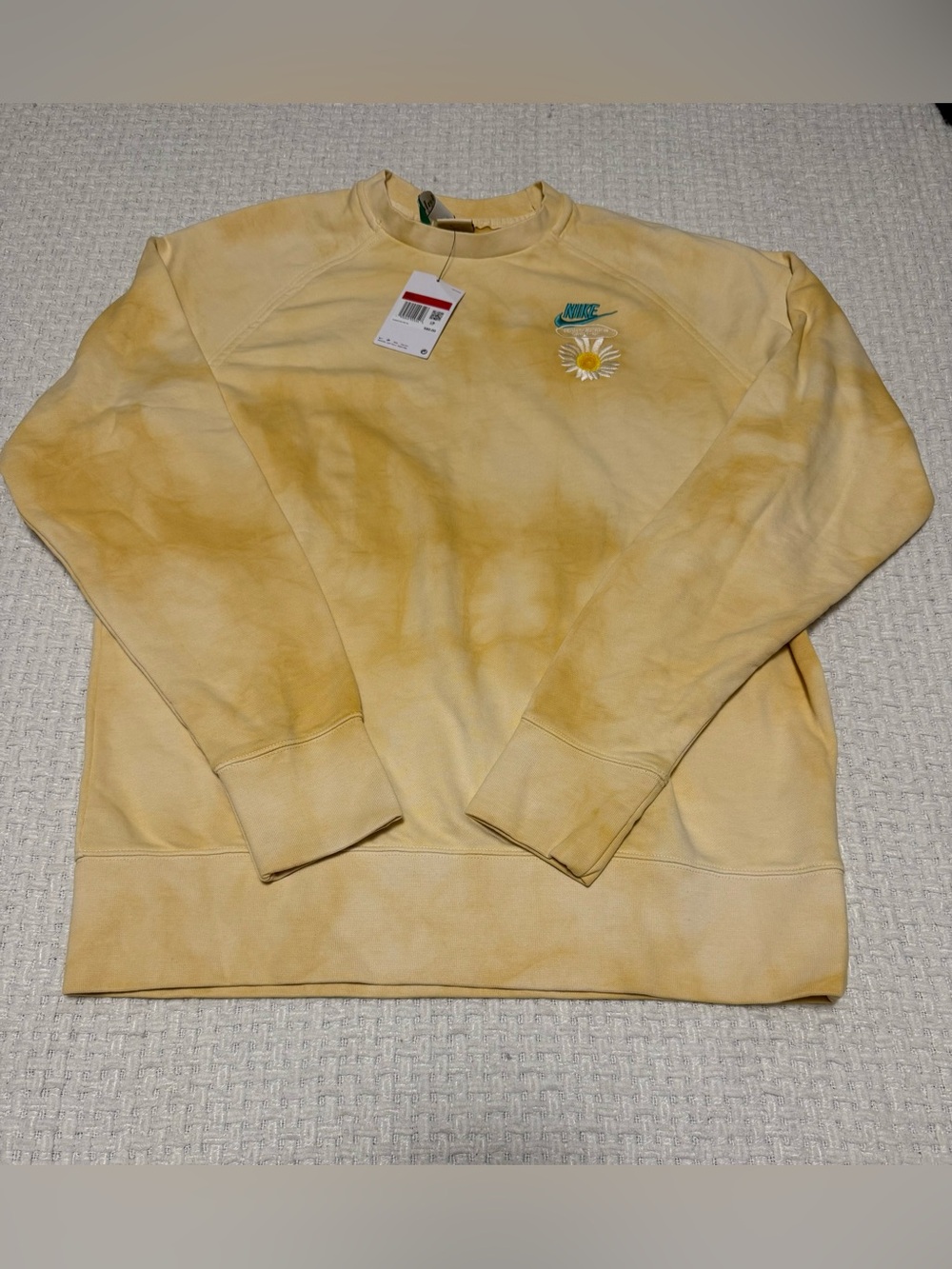 Nike Sportwear “Have a Nike Day” men’s crew, size large.  Brand new with tags!